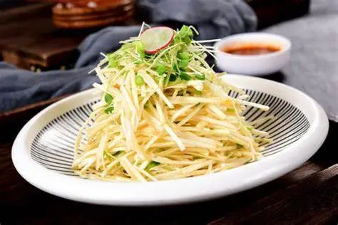 凉拌茭白丝（*爽口）