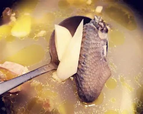 凉拌茭白丝（*爽口）