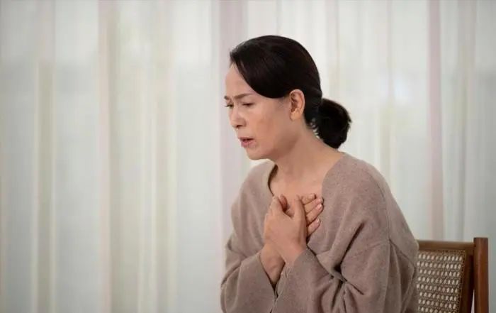 52岁猛然发现了安稳度过【更年期】的秘诀！多吃这几样，身体更年轻